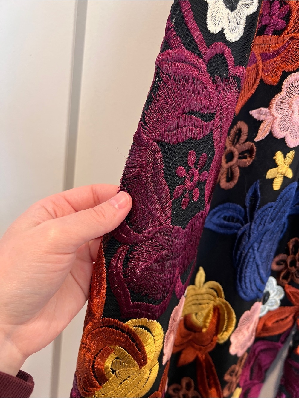 Alice + Olivia Floral Embroidered Wide Leg Pants - Picture 8 of 13